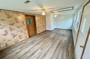 718 N Sturgeon St, Montgomery City, MO 63361 - Photo 13