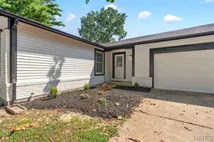 231 Laurelwood Dr, Saint Peters, MO 63376 - Photo 3