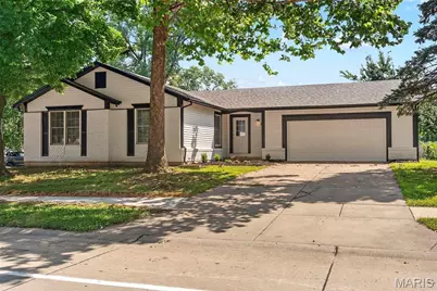 231 Laurelwood Drive, Saint Peters, MO 63376 - Photo 1