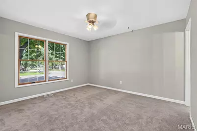 231 Laurelwood Drive, Saint Peters, MO 63376 - Photo 15