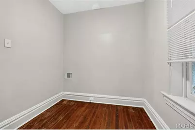 4637 Oregon Avenue, Saint Louis, MO 63111 - Photo 9