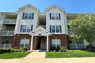 33 Kassebaum Ln, Mehlville, MO 63129 - Photo 1