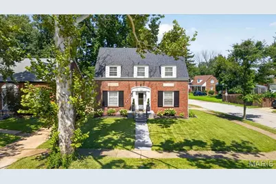 1067 Wilson Avenue, Saint Louis, MO 63130 - Photo 1