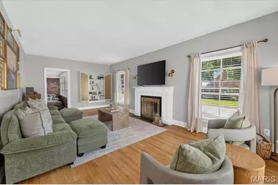 1067 Wilson Avenue, Saint Louis, MO 63130 - Photo 9