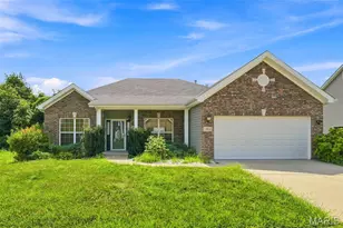 3916 Albers Pointe Dr, Florissant, MO 63034 - Photo 1