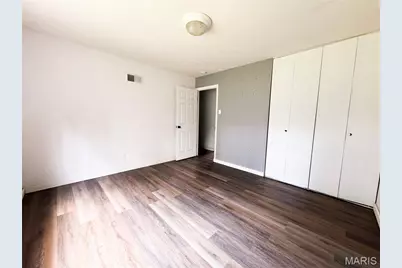 1860 Bobbinray Avenue, Florissant, MO 63031 - Photo 17