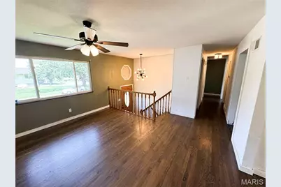 1860 Bobbinray Avenue, Florissant, MO 63031 - Photo 5