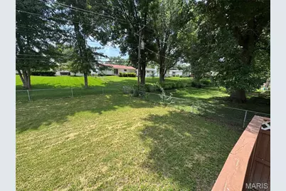 1860 Bobbinray Avenue, Florissant, MO 63031 - Photo 3