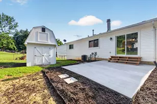 930 Bellestri Dr, Ballwin, MO 63021 - Photo 33