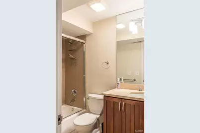 610 Forest #2, Saint Louis, MO 63105 - Photo 15