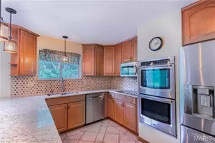 3641 Afshari Cir, Florissant, MO 63034 - Photo 15