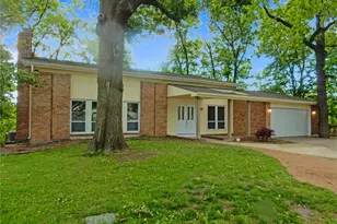 18 Belleau Lake Ct, O'Fallon, MO 63366 - Photo 1