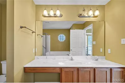 2029 Chapel Hill Crossing, Saint Peters, MO 63376 - Photo 15