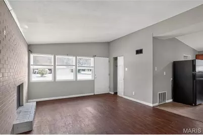 6851 Woodhurst Drive, Berkeley, MO 63134 - Photo 5