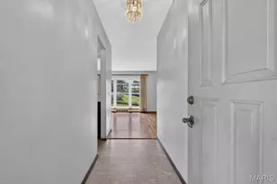 4146 Garvey Dr, Mehlville, MO 63129 - Photo 7