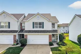 210 Homeshire Cir, Wentzville, MO 63385 - Photo 3