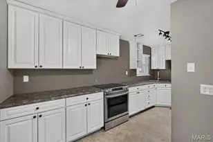5541 Wyoming St, Saint Louis, MO 63139 - Photo 7