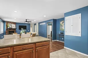1060 Timberwood Trails Dr, Florissant, MO 63031 - Photo 9