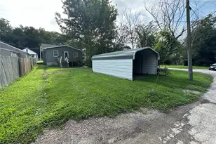 903 Fulton Ave, Hannibal, MO 63401 - Photo 3