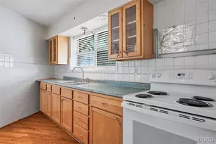5451 Murdoch Ave, Saint Louis, MO 63109 - Photo 11