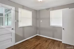 636 Science Hill Dr, Saint Louis, MO 63137 - Photo 9