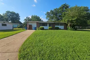 1721 Emery Dr, Saint Louis, MO 63136 - Photo 1