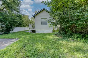 121 Coburg Dr, Saint Louis, MO 63137 - Photo 21