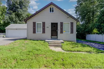 121 Coburg Drive, Saint Louis, MO 63137 - Photo 1