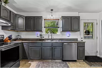 803 E 3rd Street, De Soto, MO 63020 - Photo 13
