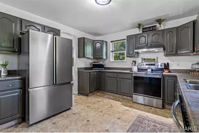 803 E 3rd Street, De Soto, MO 63020 - Photo 17