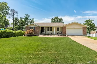 12112 Greenwalk Drive, Saint Louis, MO 63146 - Photo 1