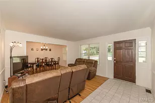 12112 Greenwalk Dr, Saint Louis, MO 63146 - Photo 3