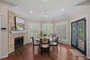 608 Westledge Ct, Des Peres, MO 63131 - Photo 27
