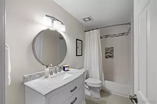 608 Westledge Ct, Des Peres, MO 63131 - Photo 37