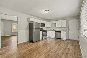 1307 Claudine Dr, Saint Louis, MO 63138 - Photo 3