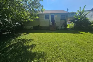 10308 Galloway Dr, Saint Louis, MO 63137 - Photo 13