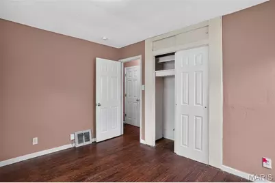 10308 Galloway Drive, Saint Louis, MO 63137 - Photo 11