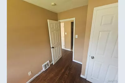 10308 Galloway Drive, Saint Louis, MO 63137 - Photo 11