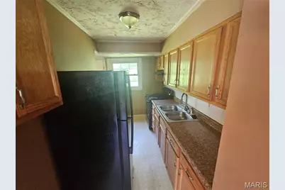 10308 Galloway Drive, Saint Louis, MO 63137 - Photo 5