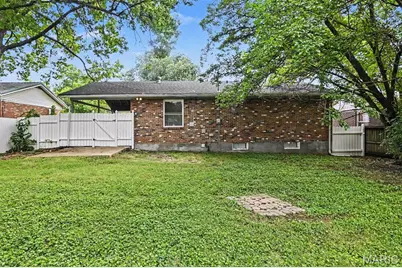 1536 Coachway Lane, Hazelwood, MO 63042 - Photo 15