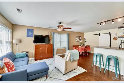 1375 Mobile Court, Saint Louis, MO 63139 - Photo 3