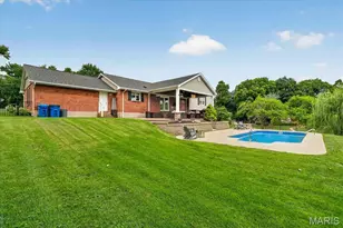 20 Shawnee Dr, Saint Charles, MO 63301 - Photo 11
