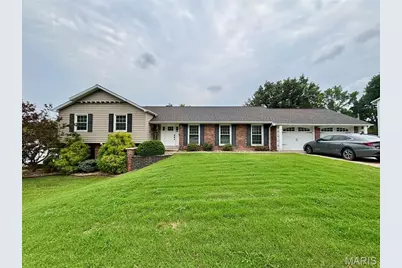 20 Shawnee Drive, Saint Charles, MO 63301 - Photo 1