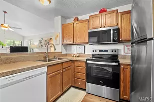1702 Hemingway Ln, Weldon Spring, MO 63304 - Photo 9