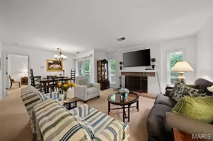 1010 Thoreau Ct, Creve Coeur, MO 63146 - Photo 3