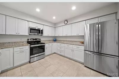 1010 Thoreau Court #210, Creve Coeur, MO 63146 - Photo 5