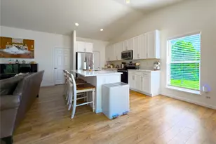 1207 Winding Blfs Wy, Fenton, MO 63026 - Photo 7