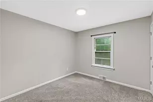 16460 Old Jamestown Rd, Florissant, MO 63034 - Photo 17