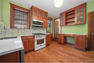 7051 Waterman Avenue, University City, MO 63130 - Photo 7