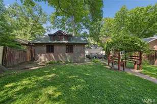 7051 Waterman Ave, University City, MO 63130 - Photo 11